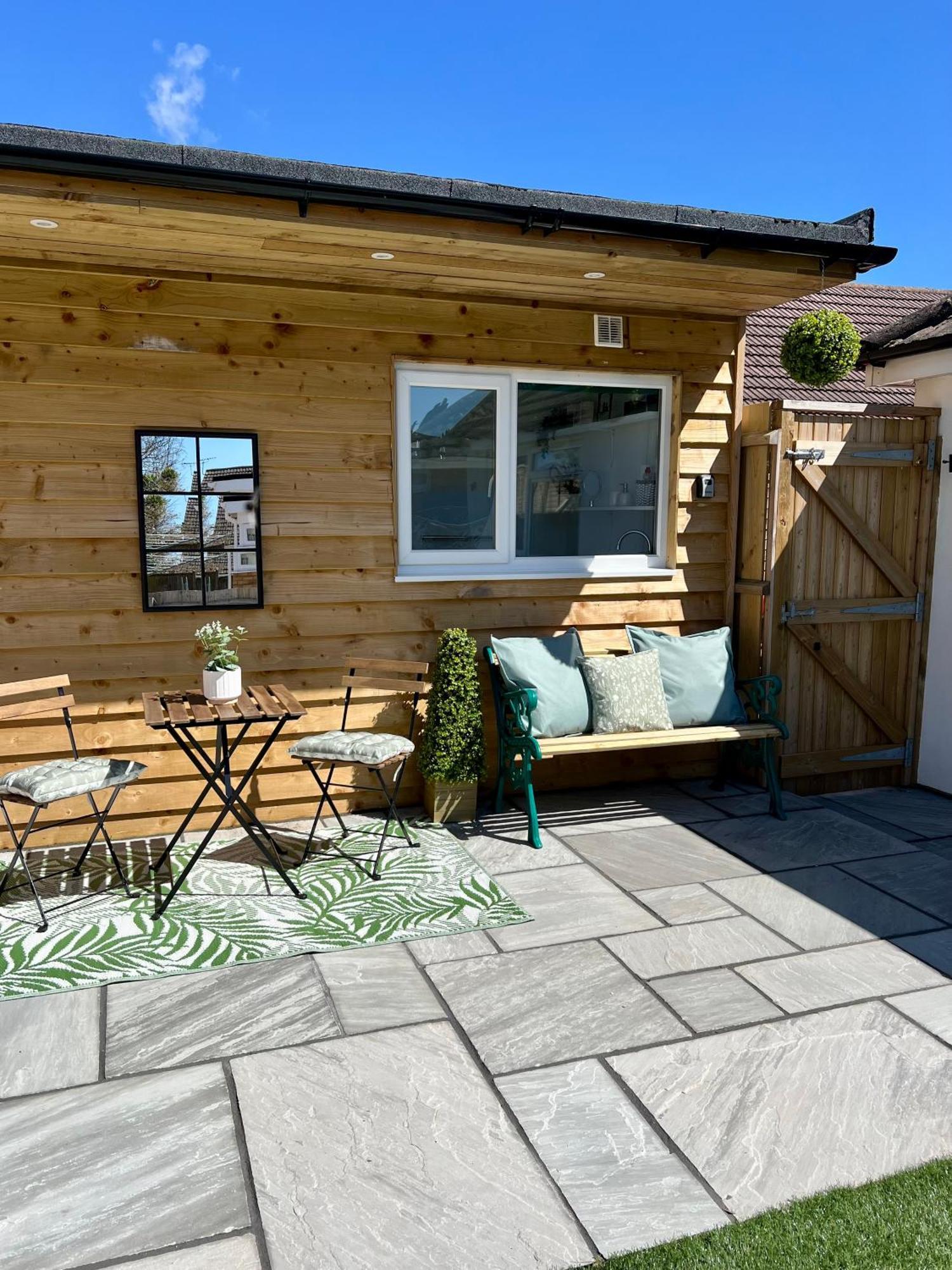 The Mudeford Gem Accommdation Christchurch  Exterior photo